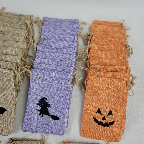 Lot of 40+ Halloween Theme Burlap Bags With Jute Drawstring - Picture 3 of 8